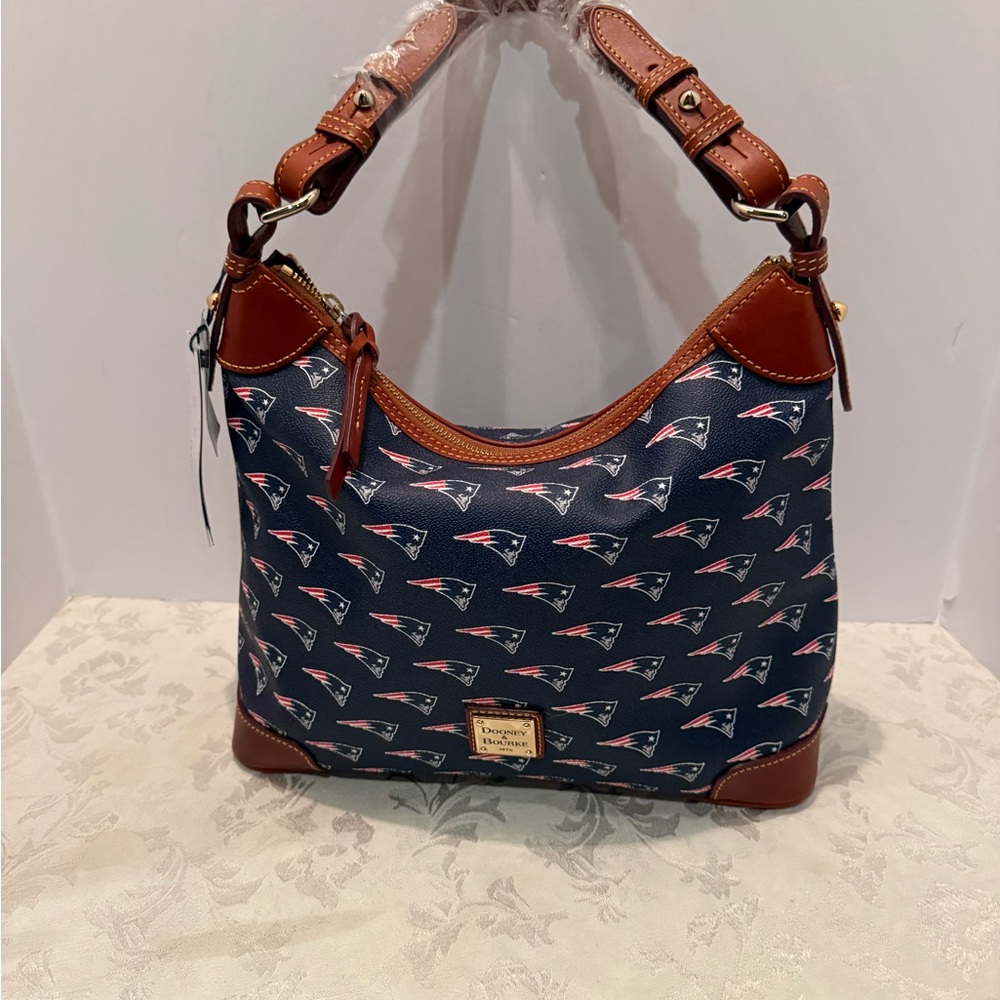 Dooney & Bourke NFL, Patriots Navy and Brown Shoulder Bag